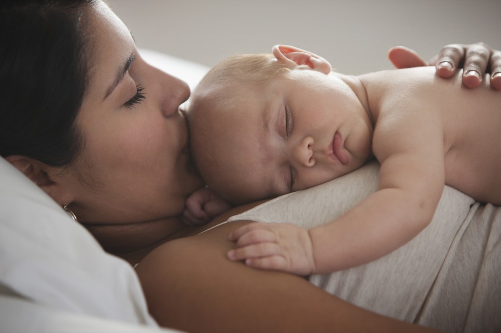 Bébé repu diversifier son alimentation