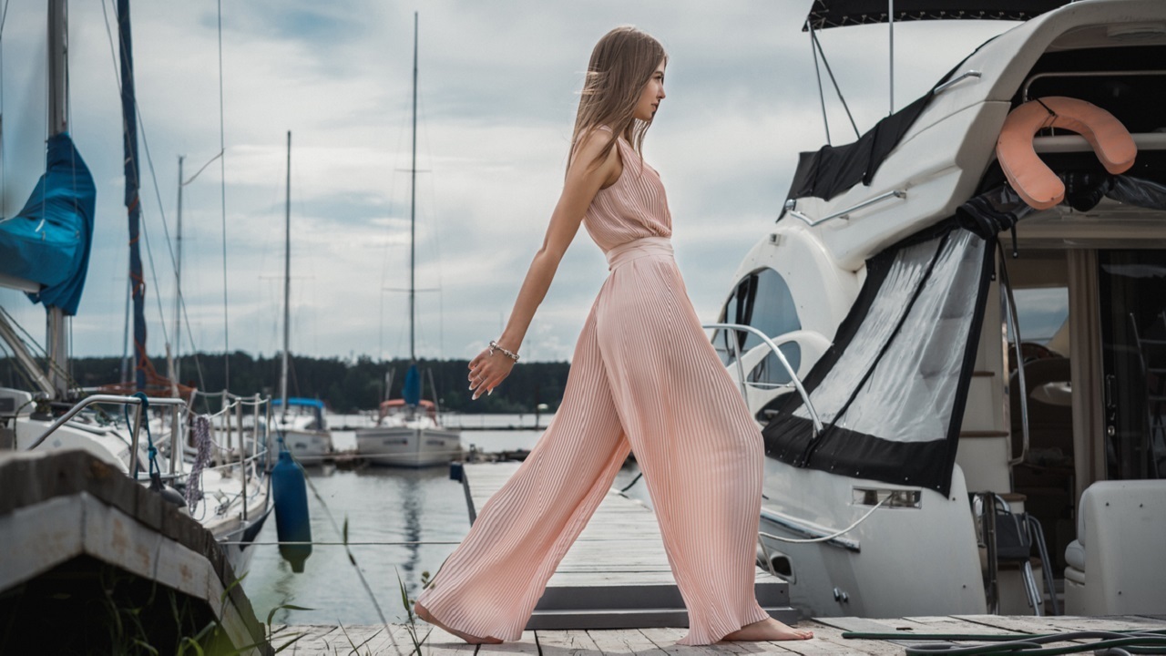 Pantalon combinaison femme pour avoir de l'allure