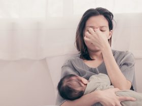 une maman qui fait une dépression post-partum