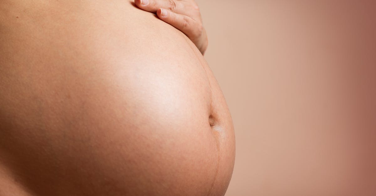 découvrez tout ce que vous devez savoir sur la feta pendant la grossesse, y compris les précautions à prendre et les avantages pour la santé de votre bébé. consultez notre guide complet sur la consommation de feta pendant la grossesse.