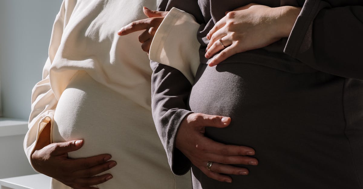 découvrez tout ce qu'il faut savoir sur la feta pendant la grossesse : précautions, bénéfices et risques éventuels.