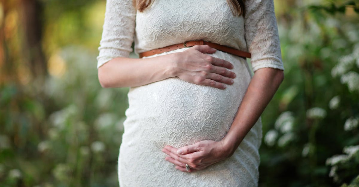 découvrez tout ce que vous devez savoir sur la grossesse, de la conception à l'accouchement, avec des conseils et des informations précieuses pour vivre une grossesse épanouie.