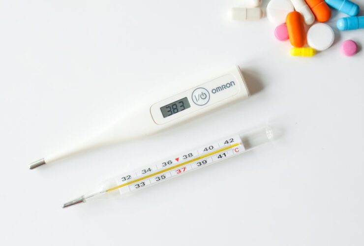 découvrez comment interpréter la courbe de température basale pour mieux comprendre votre cycle menstruel et optimiser vos chances de conception.