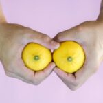 douleur mammaire : causes, symptômes et traitements pour mieux comprendre et soulager l'inconfort au niveau des seins.