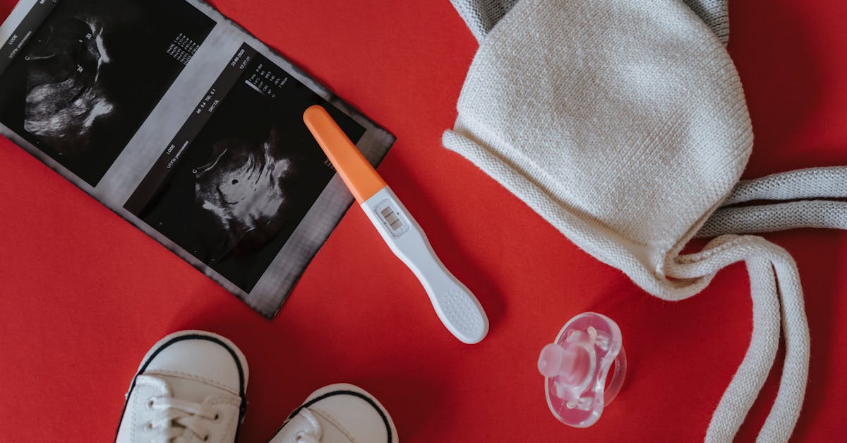 découvrez tout sur la grossesse précoce : symptômes, conseils, et soins essentiels pour bien commencer votre grossesse.