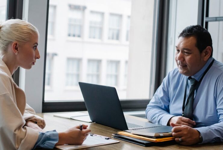 découvrez comment équilibrer harmonieusement vie de famille et carrière professionnelle pour un épanouissement complet.