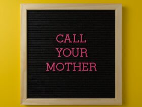 découvrez l'histoire d'une mère inspirante qui transforme sa vie et celle de ses proches par son courage, sa sagesse et son amour inconditionnel.