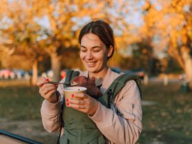 découvrez les défis et les joies de la maternité tardive, avec des conseils et informations pour les futures mamans après 35 ans.