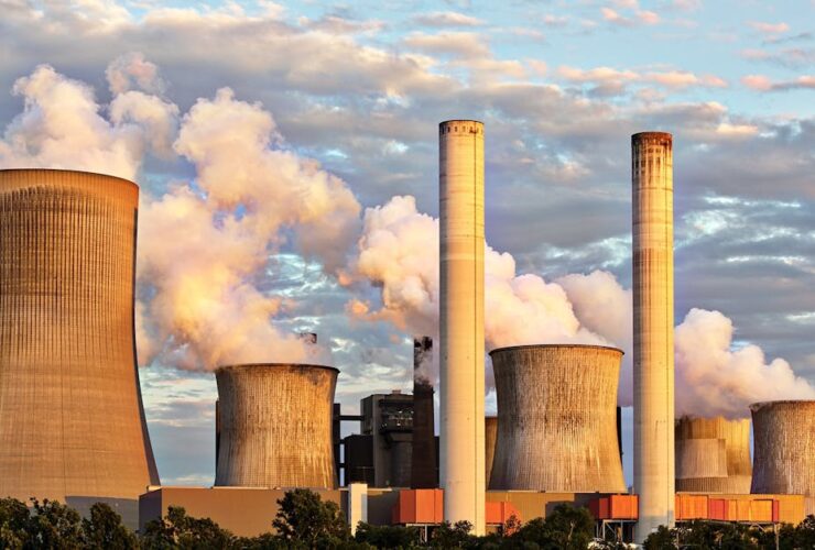 découvrez louane, talentueuse chanteuse et actrice française, connue pour sa voix unique et ses performances remarquables.
