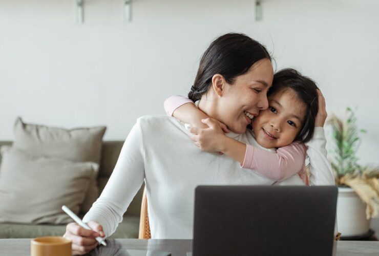 découvrez les joies et les défis de la maternité, avec des conseils, des récits inspirants et un soutien pour toutes les mamans.
