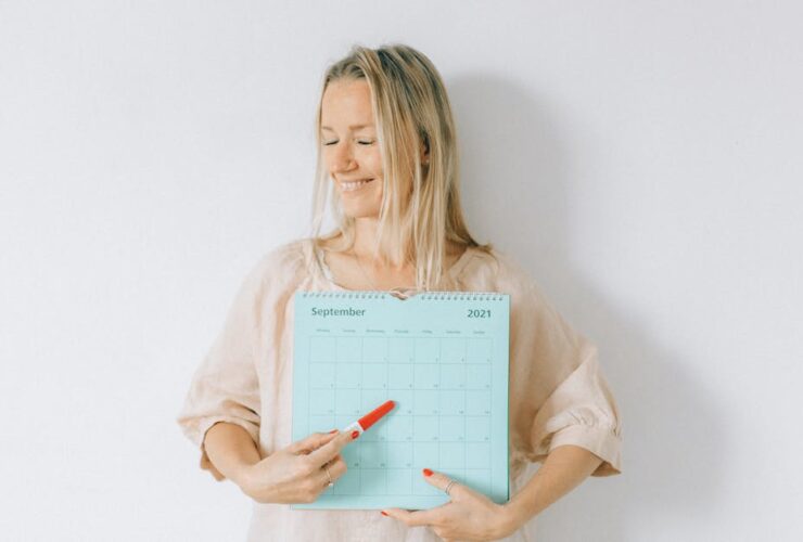 suivez votre grossesse jour après jour avec notre calendrier de grossesse complet, pour une expérience sereine et bien informée.