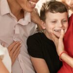 découvrez la courbe triphasique de la grossesse, un indicateur important des variations hormonales durant le cycle menstruel et ses implications pour la détection de la grossesse.